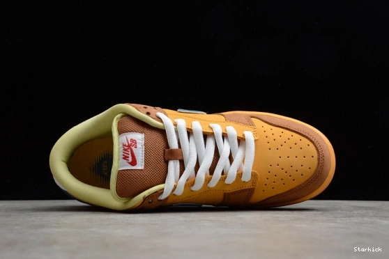 Ale Brown Dunk Low Newcastle Nike 313170-741 SB 1113